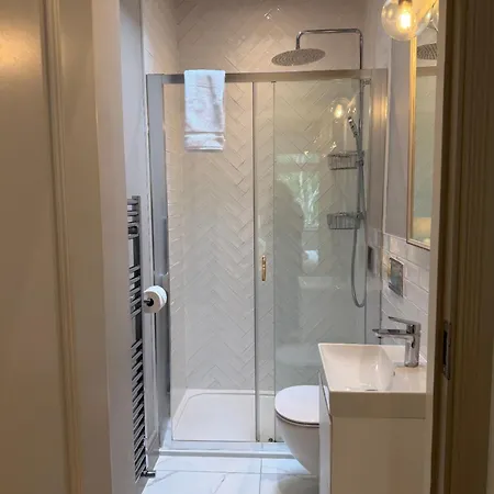 Ferienhaus Luxury 2 Bath 2 Bed In - N11 Corridor Access Blackrock (Dublin)