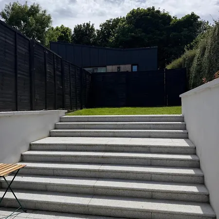Luxury 2 Bath 2 Bed In - N11 Corridor Access Blackrock (Dublin)